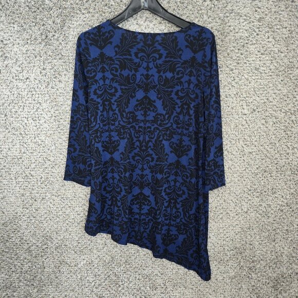 Susan Graver Top Womens Medium Blue Liquid Knit Printed Assymetrical Hem - Picture 7 of 7